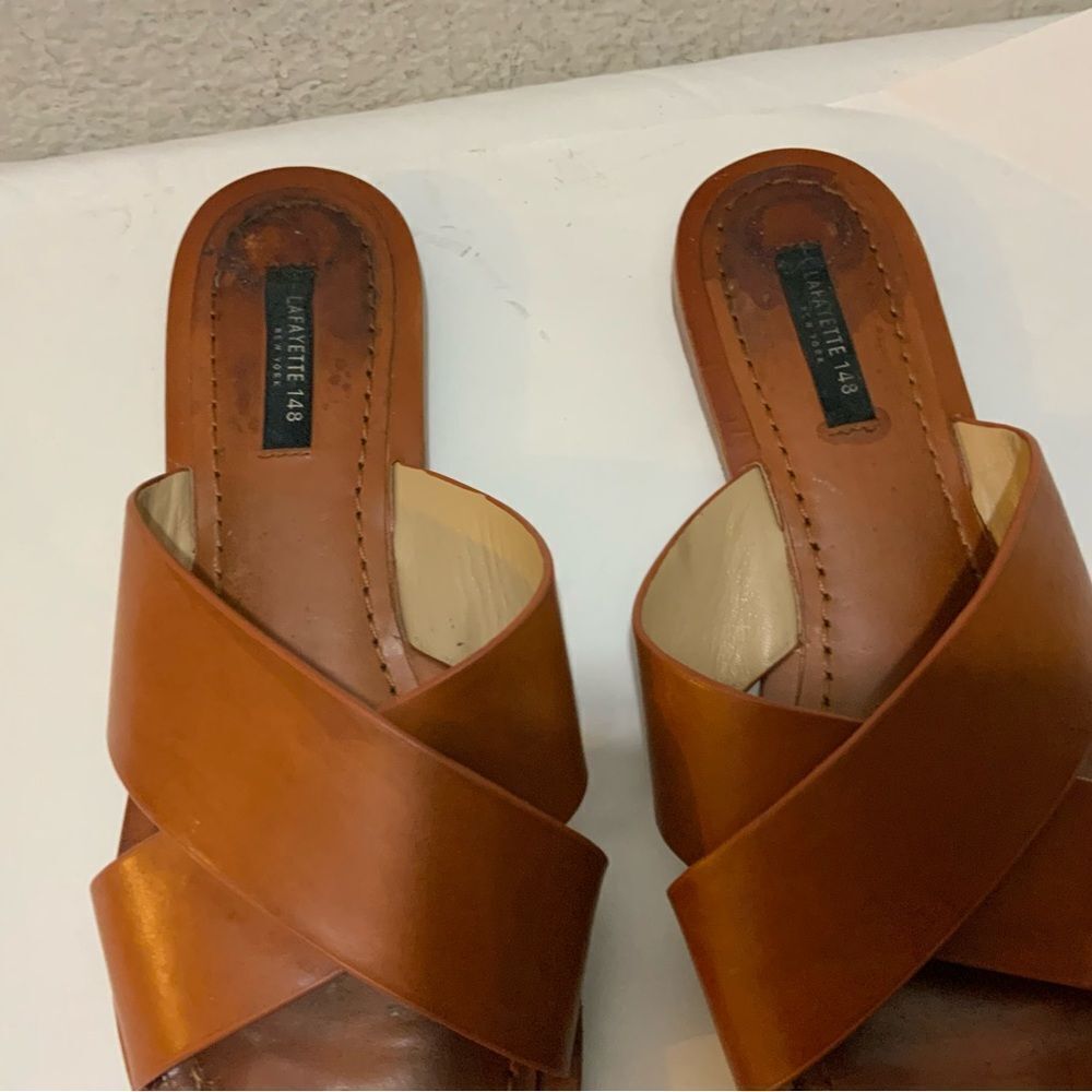Lafayette 148 New York Women  leather sandal size 8M - Picture 10 of 10